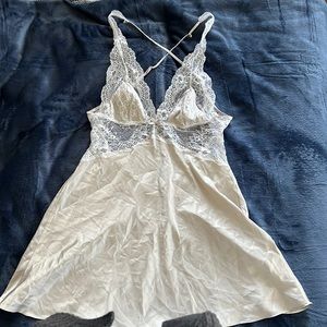 Victoria Secret Slip Champagne